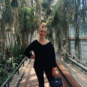 Meet your Posher, Meredith